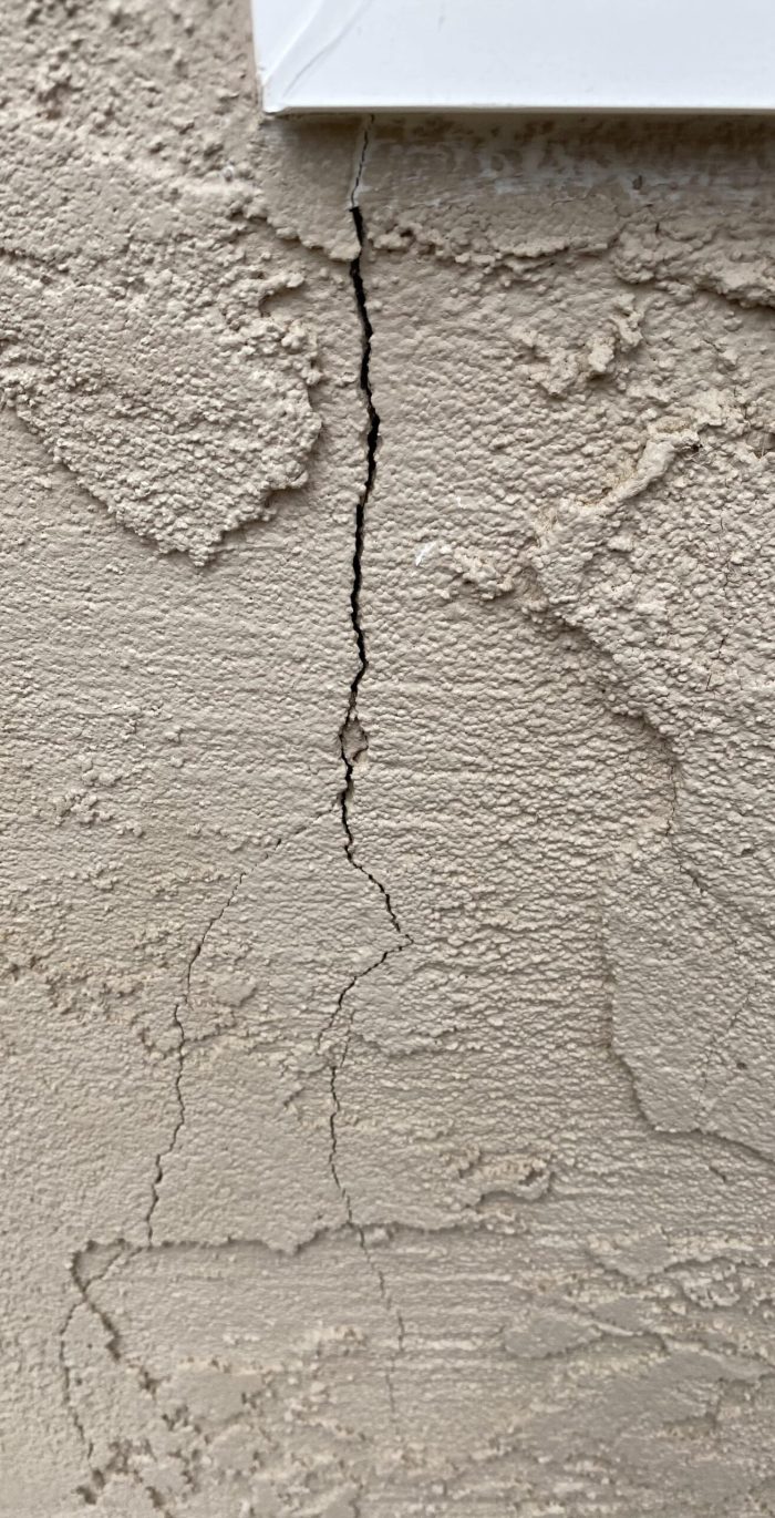 Stucco crack repair Vancouver